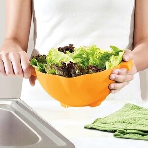 Classic 2 Quart Colander Strainer with Handle in Orange